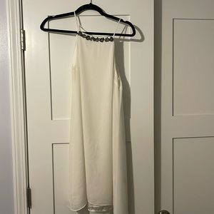 Size 4 cute white dress, only worn a couple of times